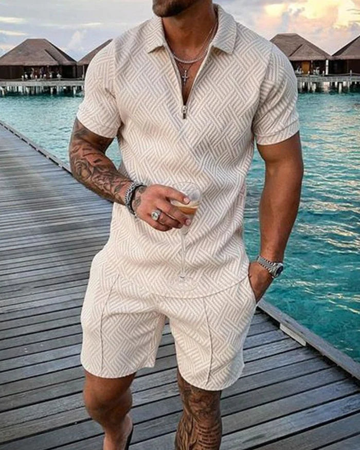 LUKAS | POLOSHIRT AND SHORTS SET IN CREAM WITH REVERS COLLAR