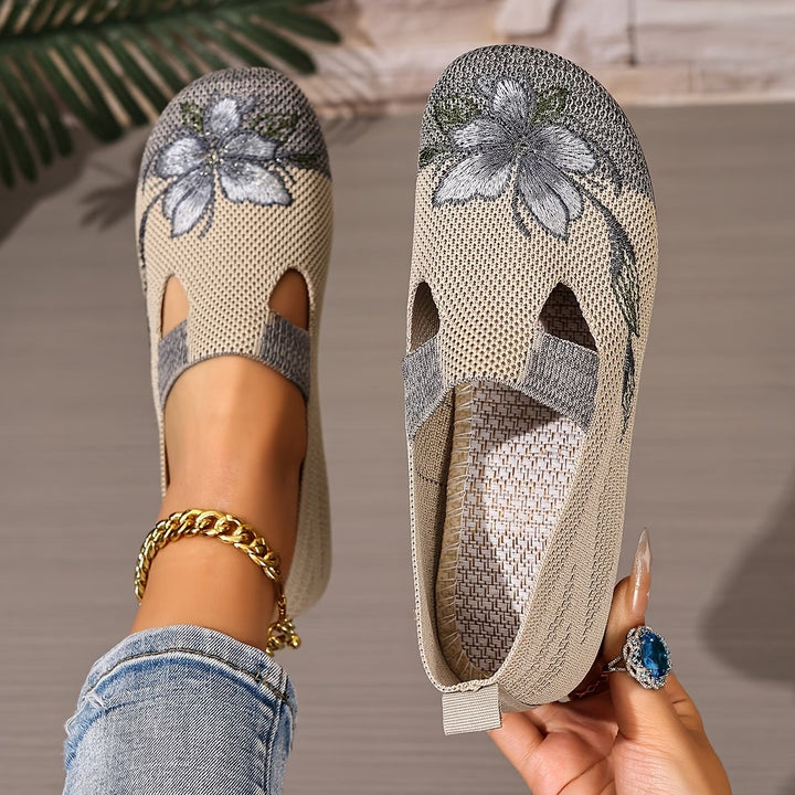 Chic Embroidered Women's Breathable Shoes