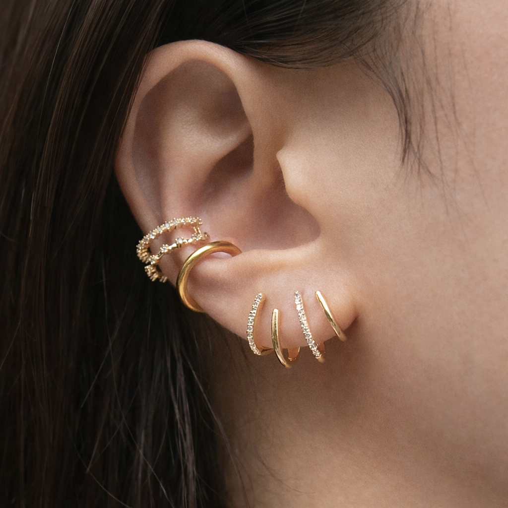 Zirconia-Studded Claw Earrings
