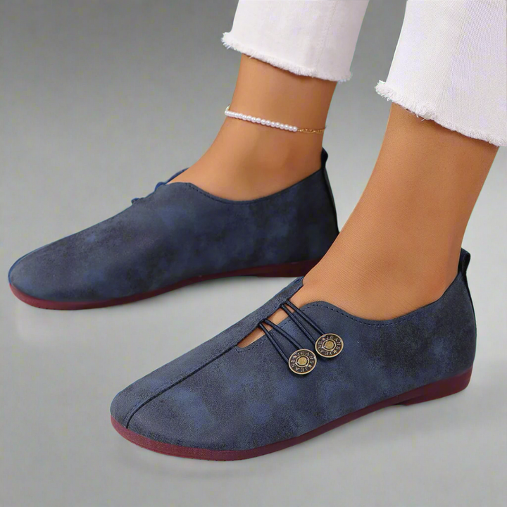 Kreszentia | Cozy Button Slip-On Shoes