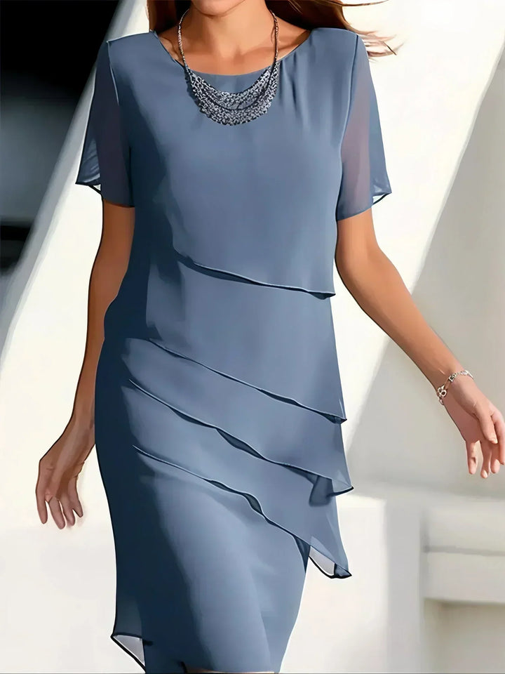 Kendra | Chic Dress with a Figure-Flattering Design