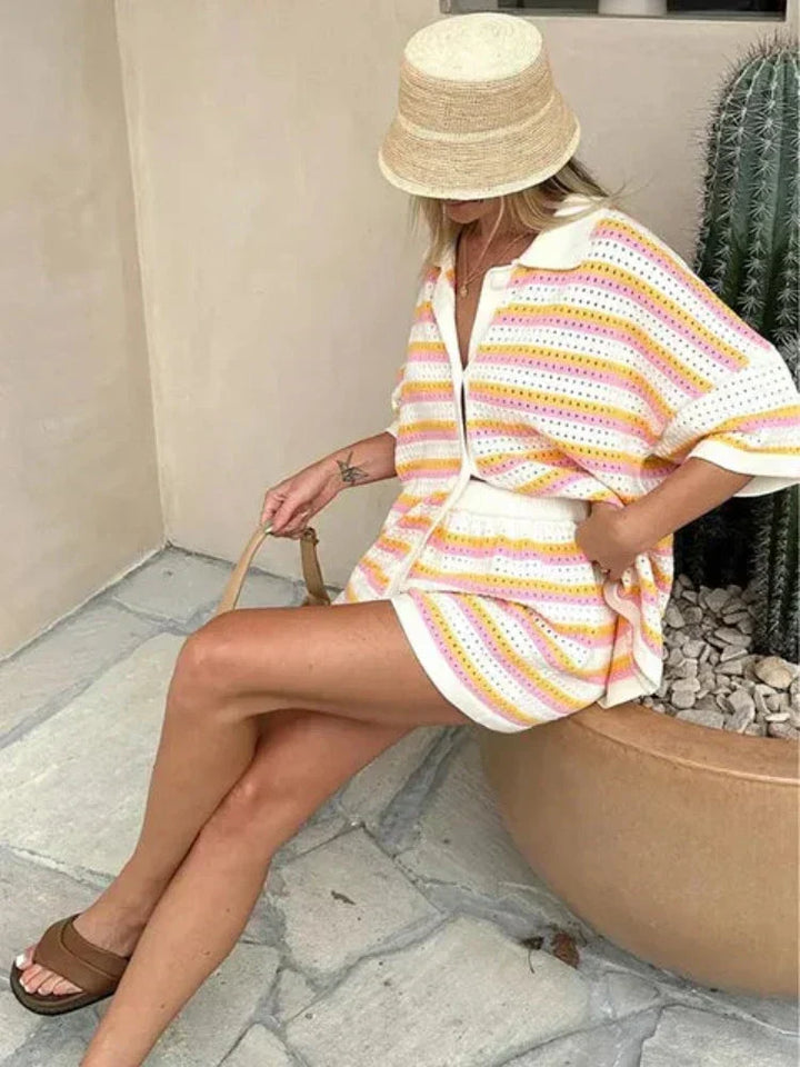Women's 2-Piece Knitted Set with Striking Contrast Stripes
