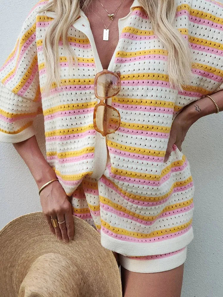 Women's 2-Piece Knitted Set with Striking Contrast Stripes