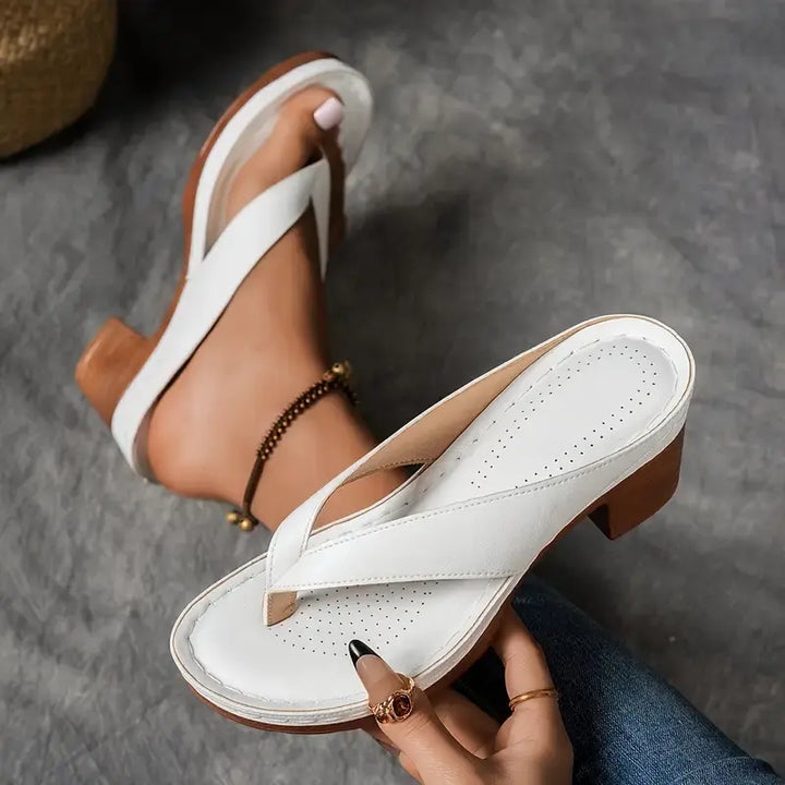 DELACROIX | Chic Comfort Sandals
