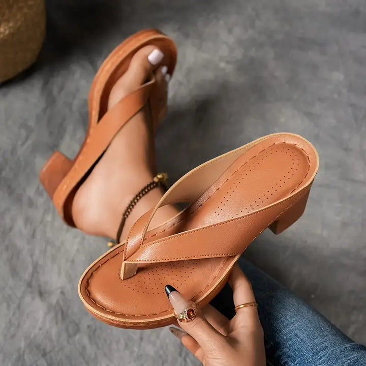 DELACROIX | Chic Comfort Sandals