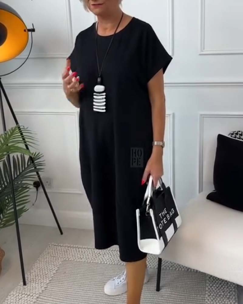 Zuzanna | Airy Summer Dress with Round Neckline