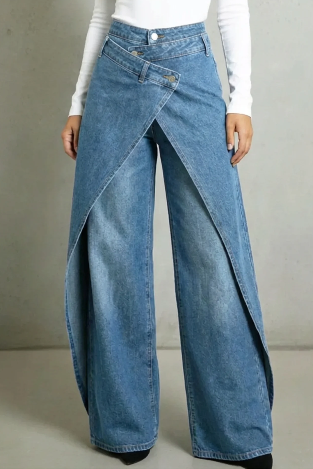 Vintage-Inspired High-Waisted Denim Jeans with Ruffled Hem and Tie-Waist