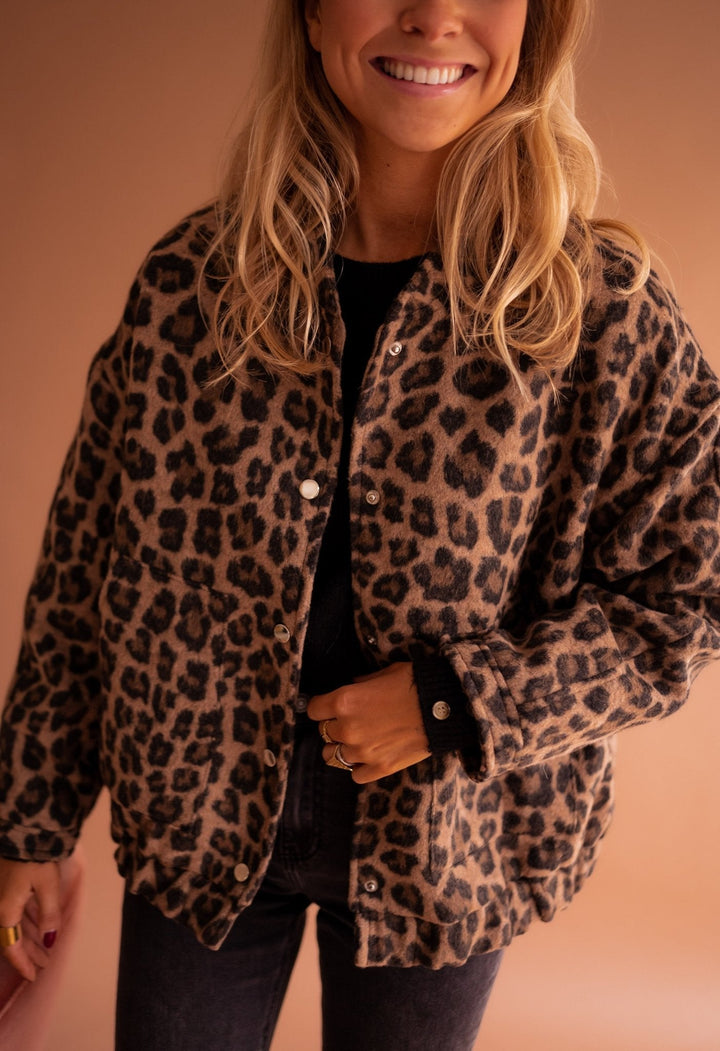 Katarzyna | Timeless Leopard Print Jacket