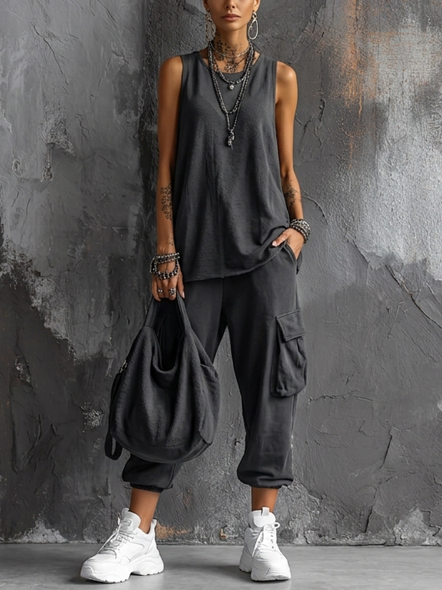 Valentina | Women's Sleeveless V-Neck Set with Pockets