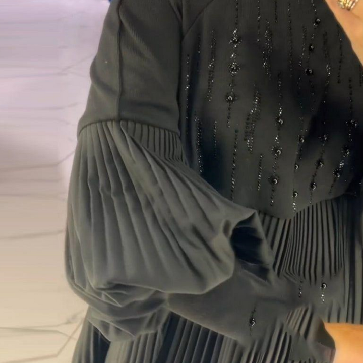 Marlene | Plus-Size Dress with Stand-Up Collar and Lantern Sleeves